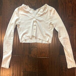 Brandy Melville Women’s White Long-sleeve Crop Top